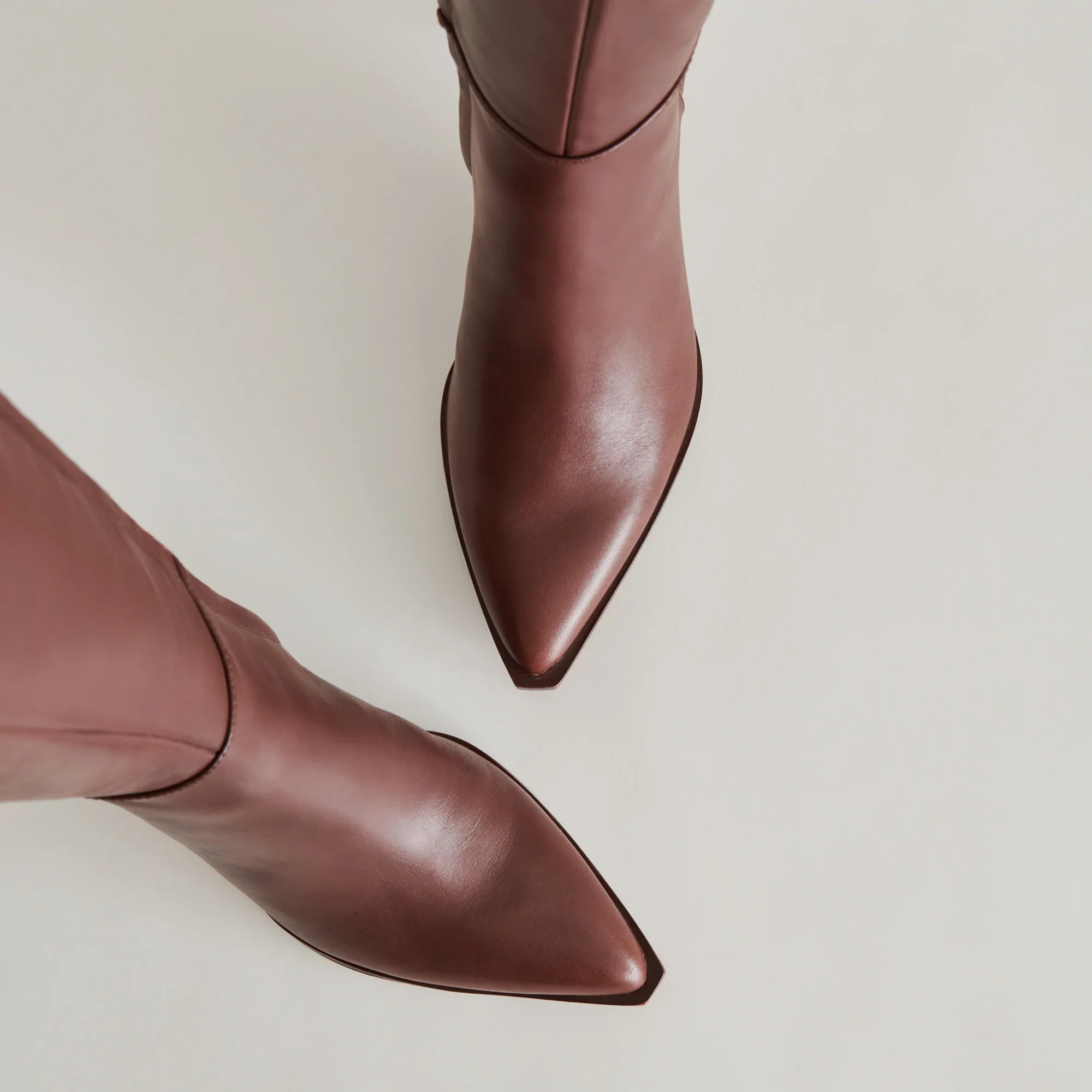 AUGGIE WIDE CALF CHOCOLATE LEATHER - Image 15