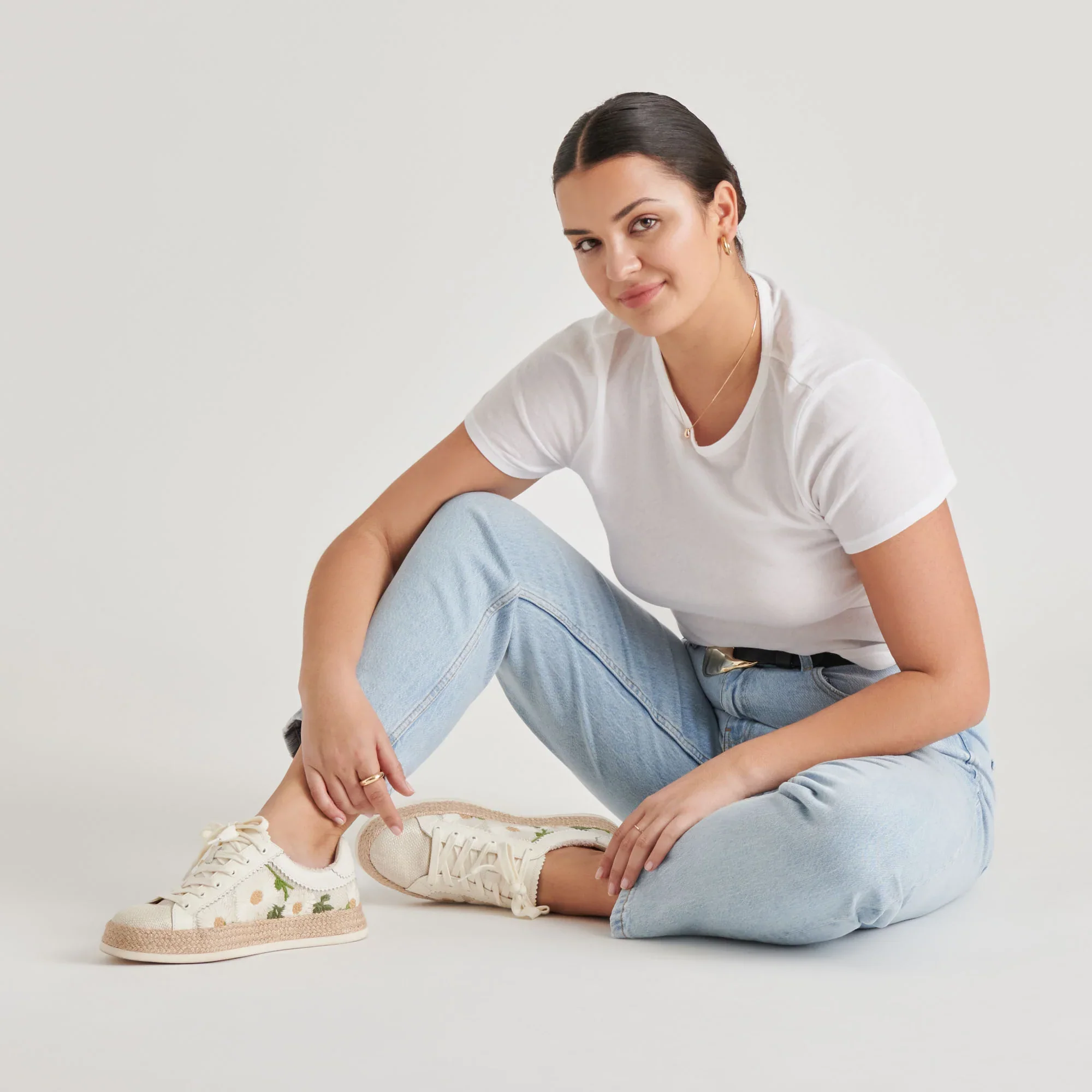 AZALIA WHITE FLORAL RAFFIA - Image 3