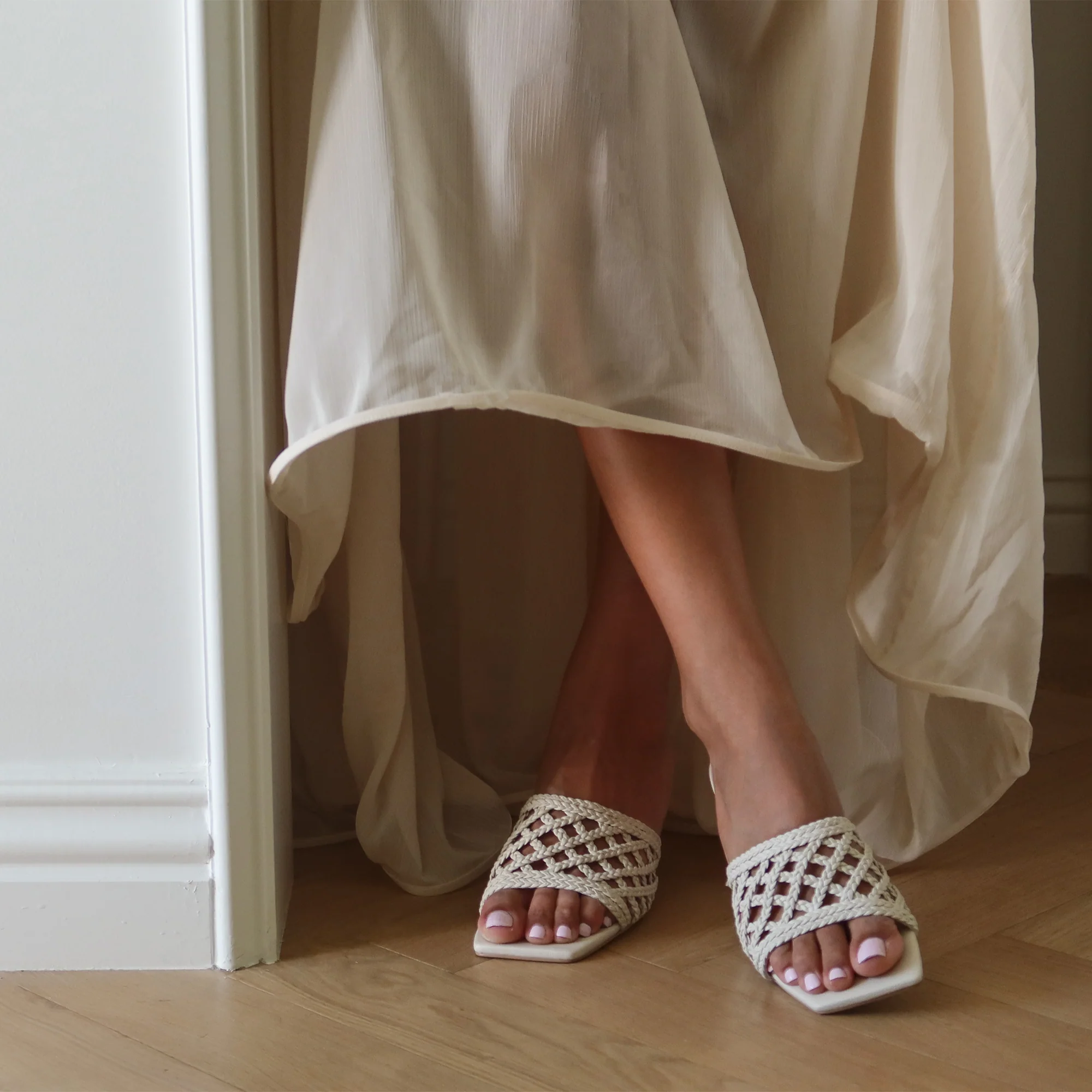 BOWEN IVORY STELLA - Image 2