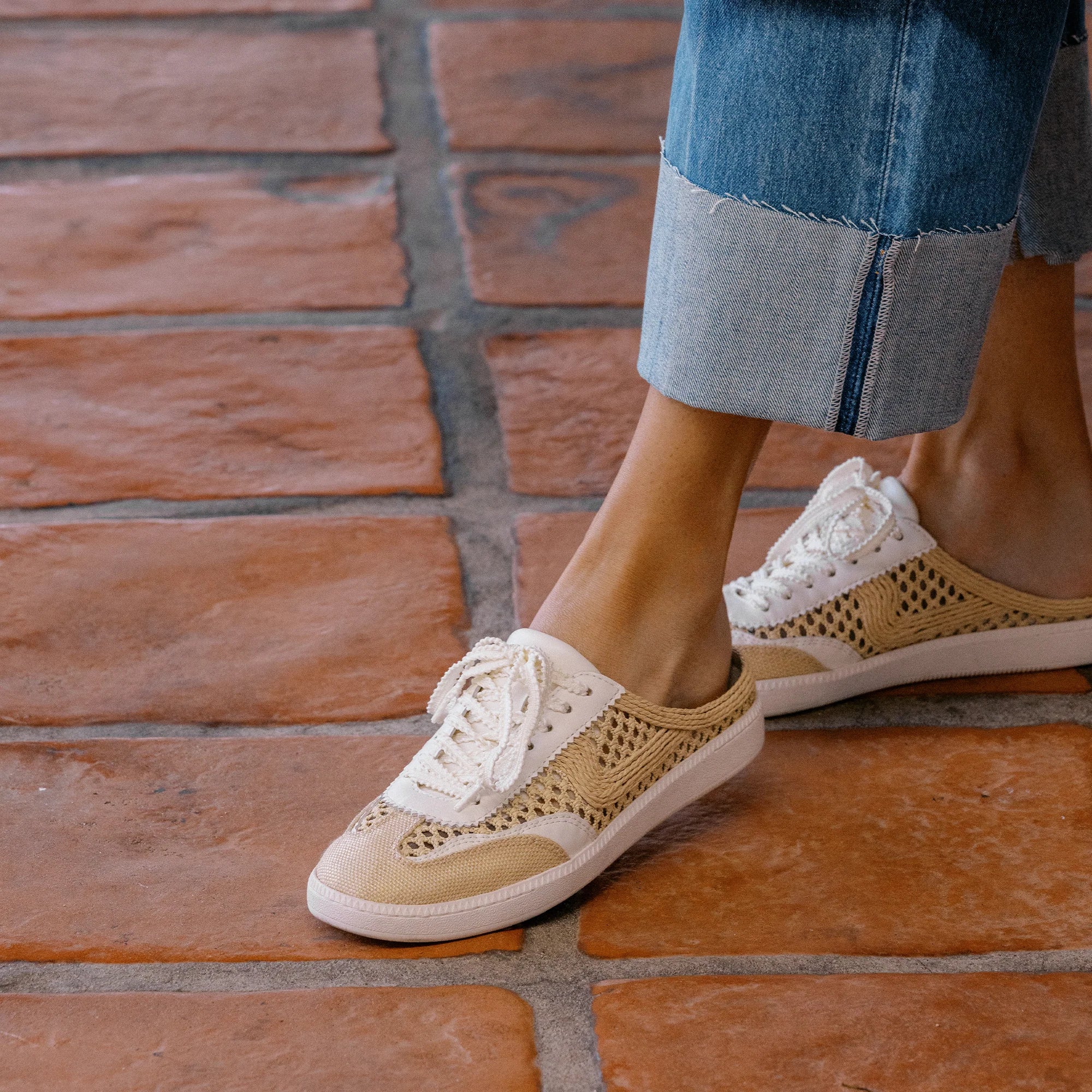 NOTICE SLIDE WOVEN LT NATURAL RAFFIA - Image 2