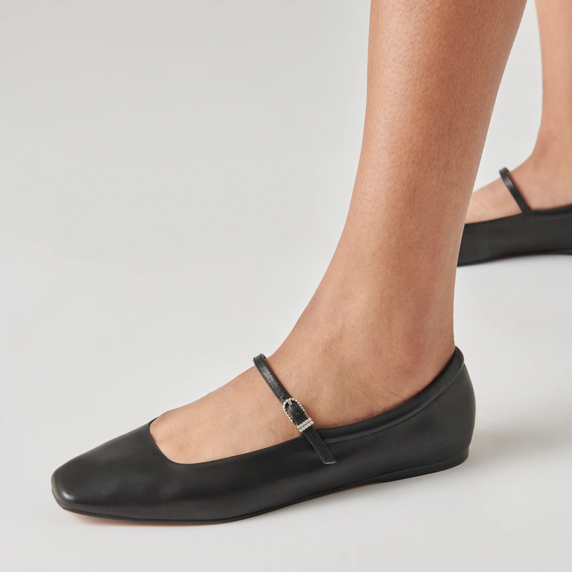 REYES BLACK LEATHER - Image 8