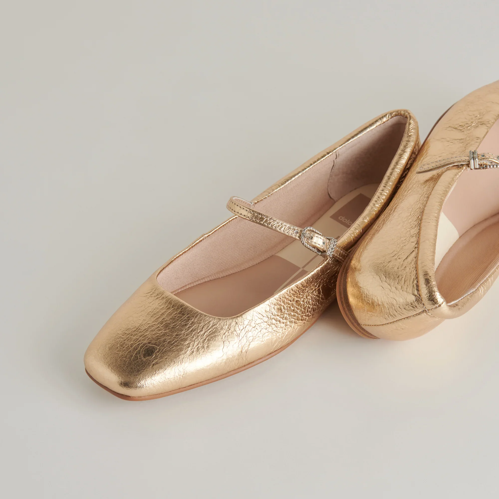 REYES GOLD LEATHER - Image 8