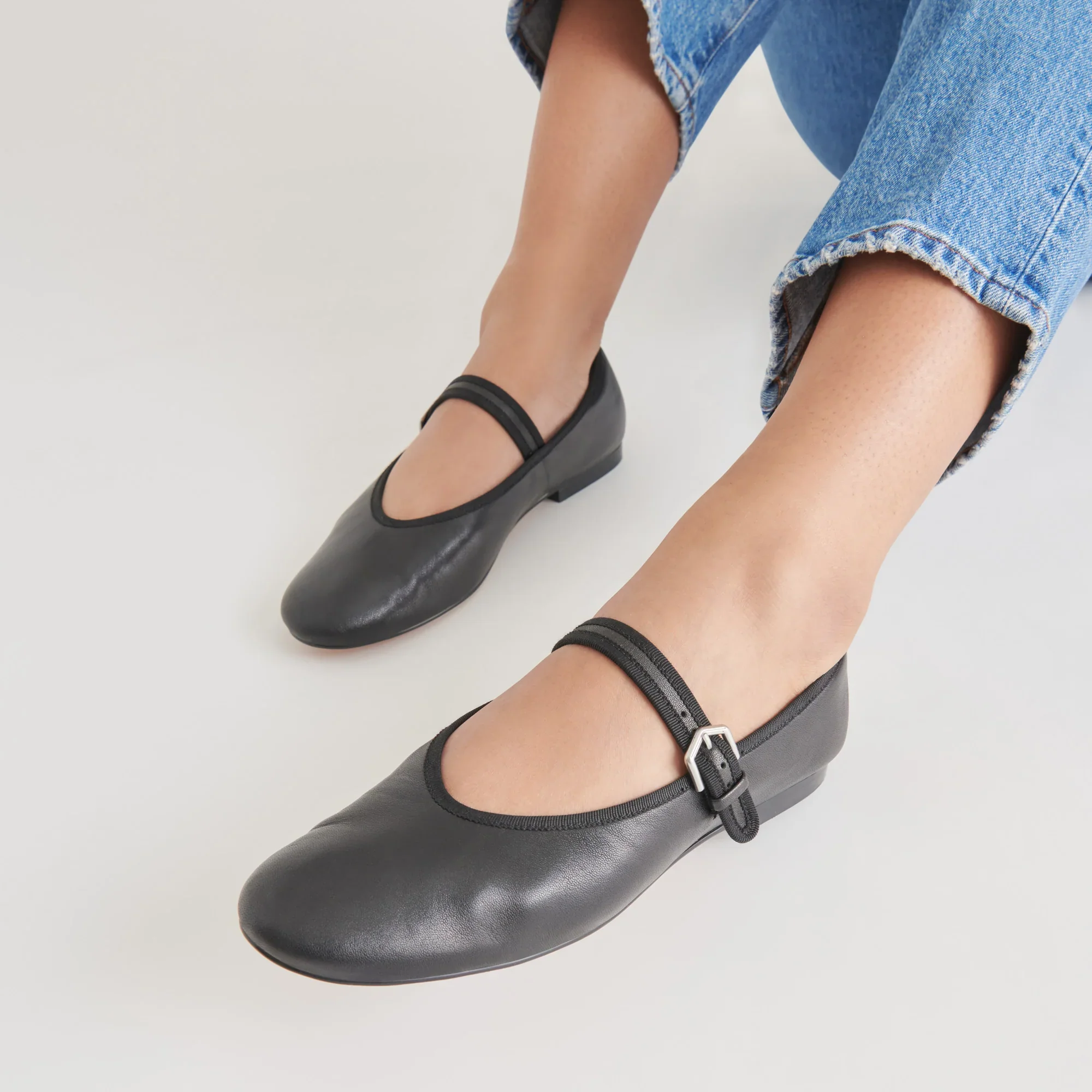 ROSLYN BLACK LEATHER - Image 12